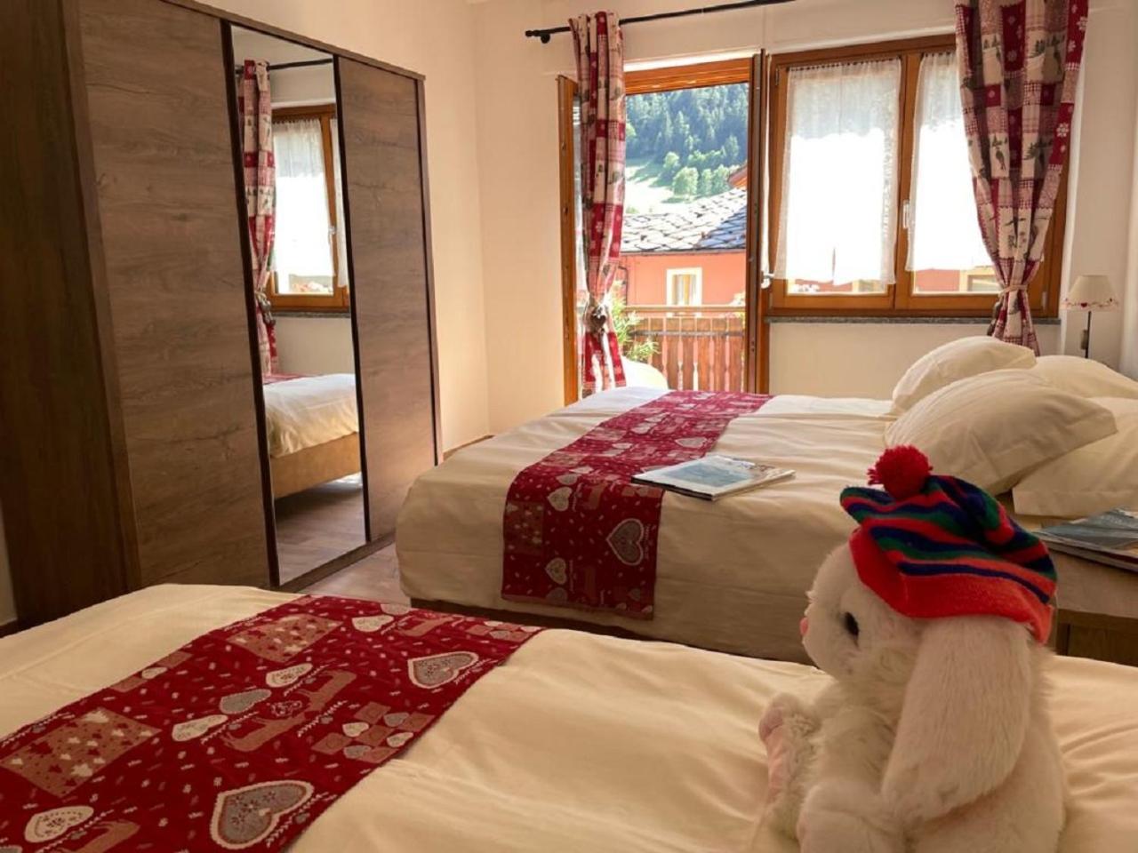 Maison Julie-Lungo La Via Francigena เอตรูเบละส์ ภายนอก รูปภาพ
